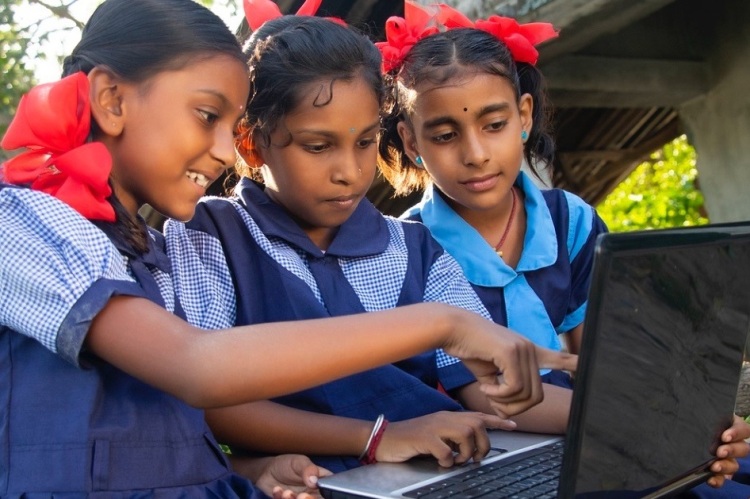 Calculus Group Signs ₹1000 Crore MoU with HRDS INDIA to Power AI Enabled Rural Transformation